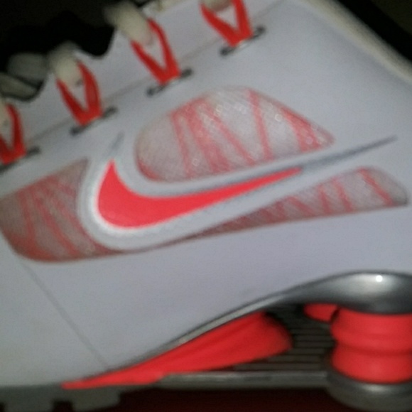 Nike Shox coral sz7 - Picture 6 of 6